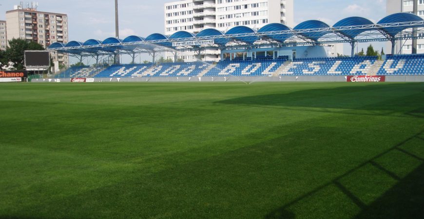 Závlahové systémy pro fotbalová hřiště